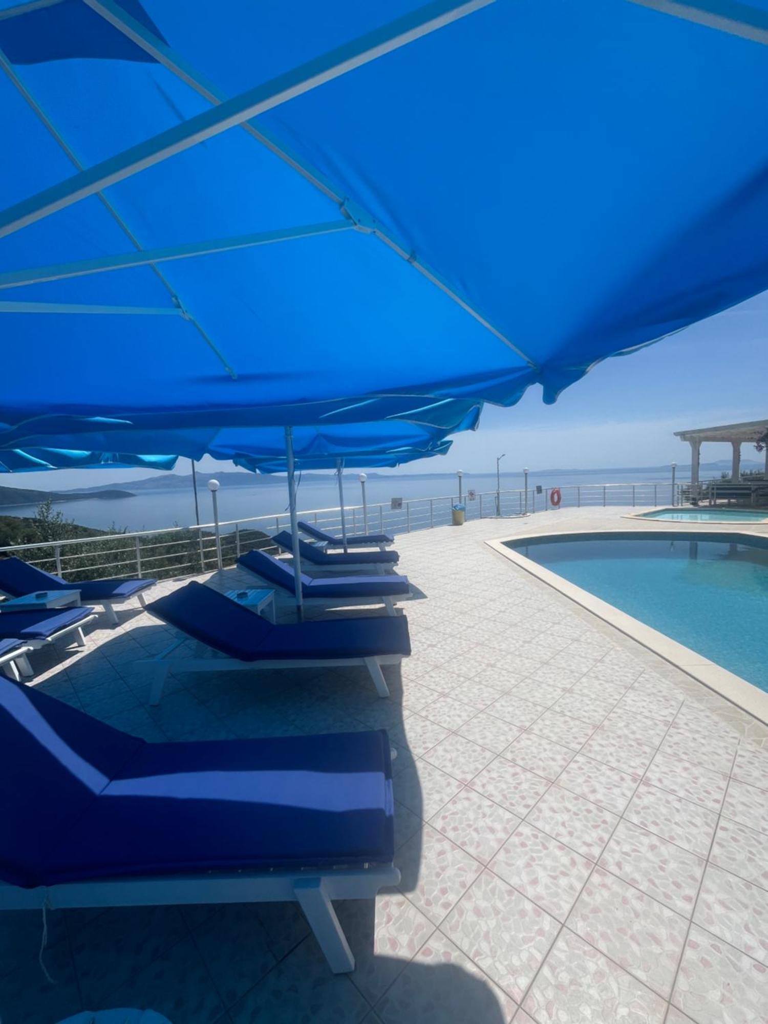 Hotel Vila Kafe Lukovë Exteriör bild