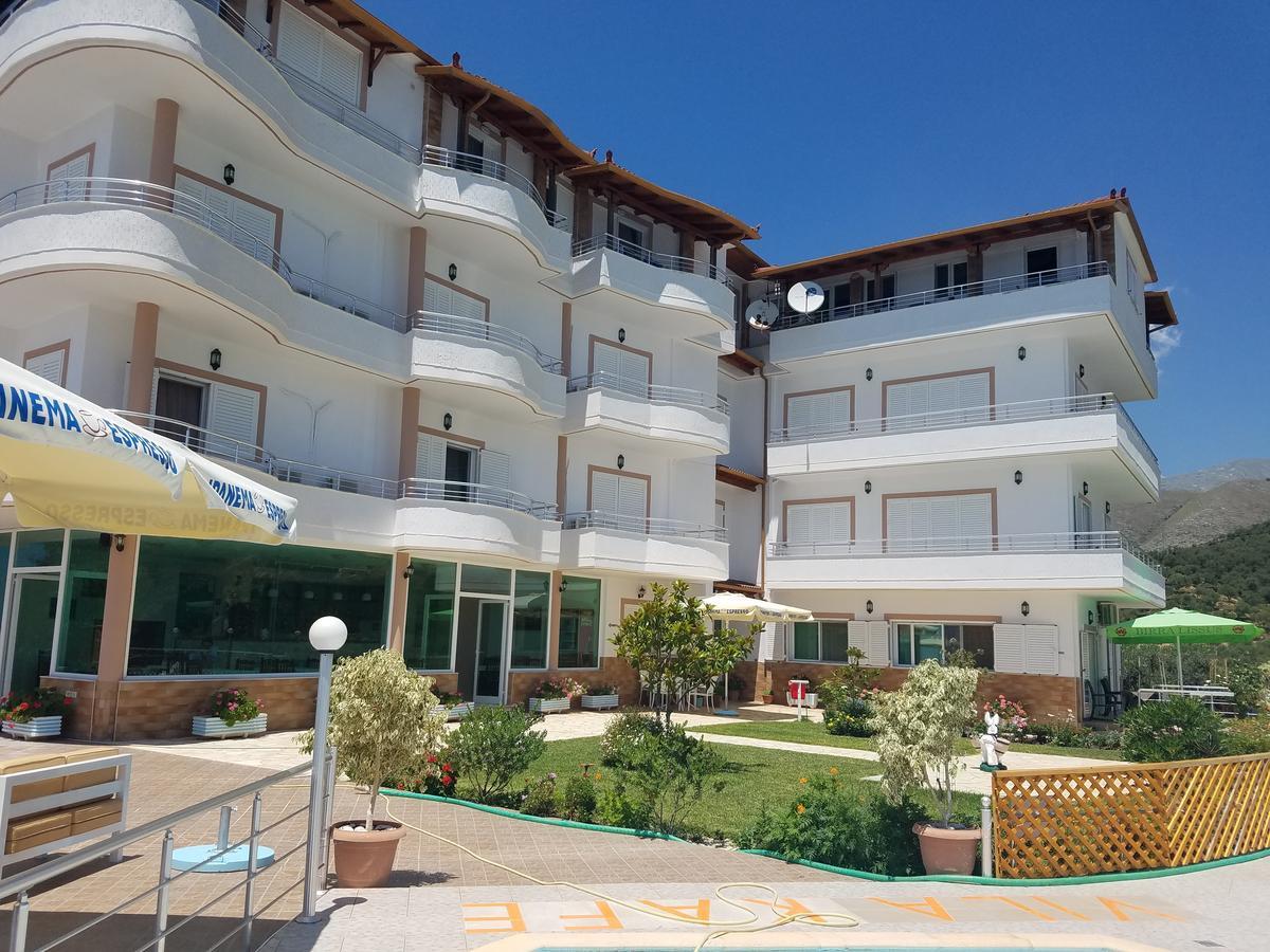 Hotel Vila Kafe Lukovë Exteriör bild